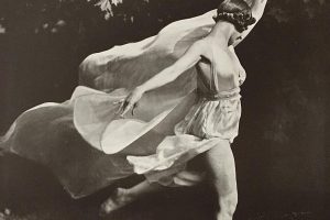 Tanzkritik von Jerome Bels "Isadora Duncan" präsentiert von www.schabel-kultur-blog.de