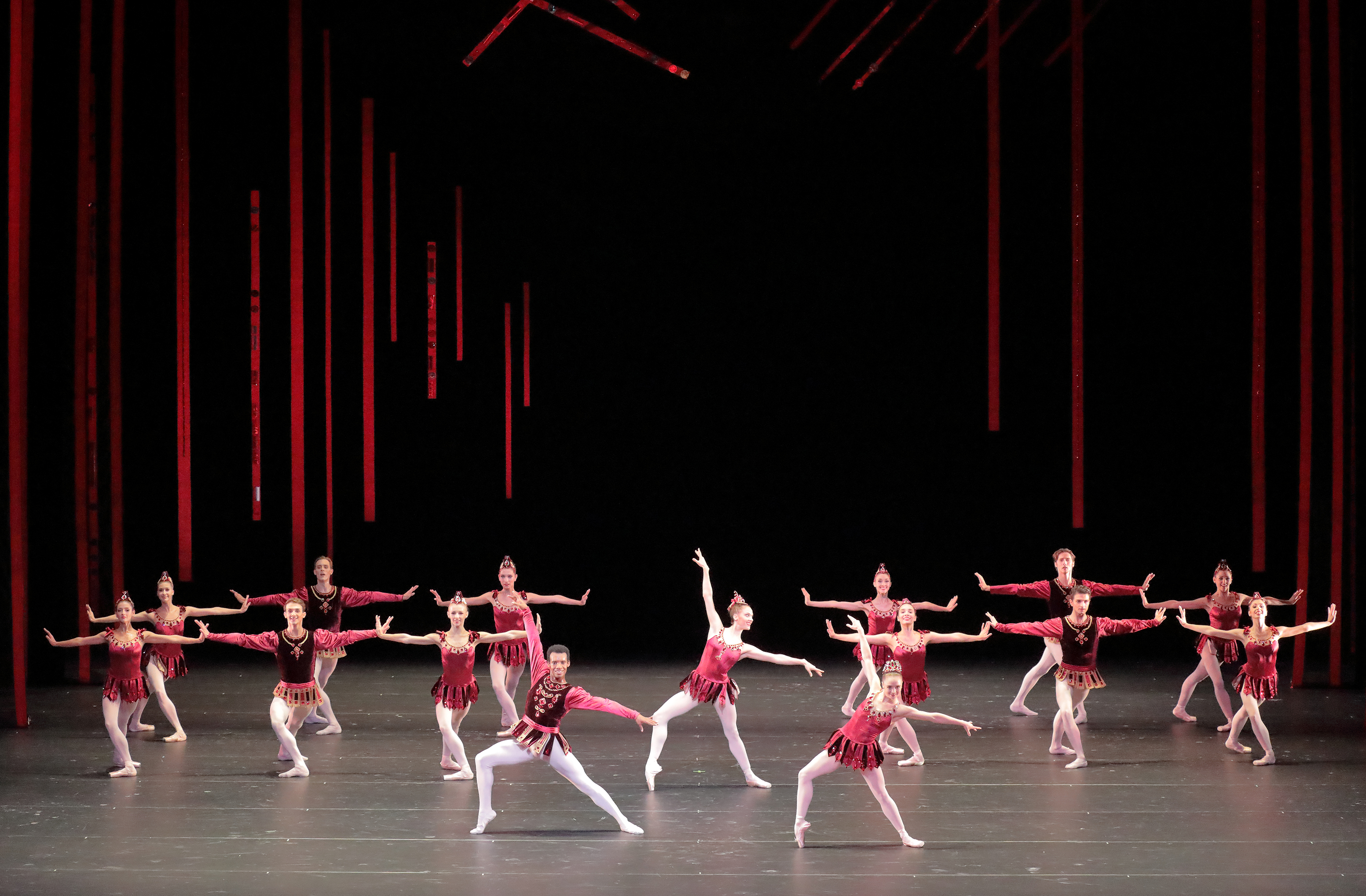 München – Staatsballet –  Balanchines „Jewels“