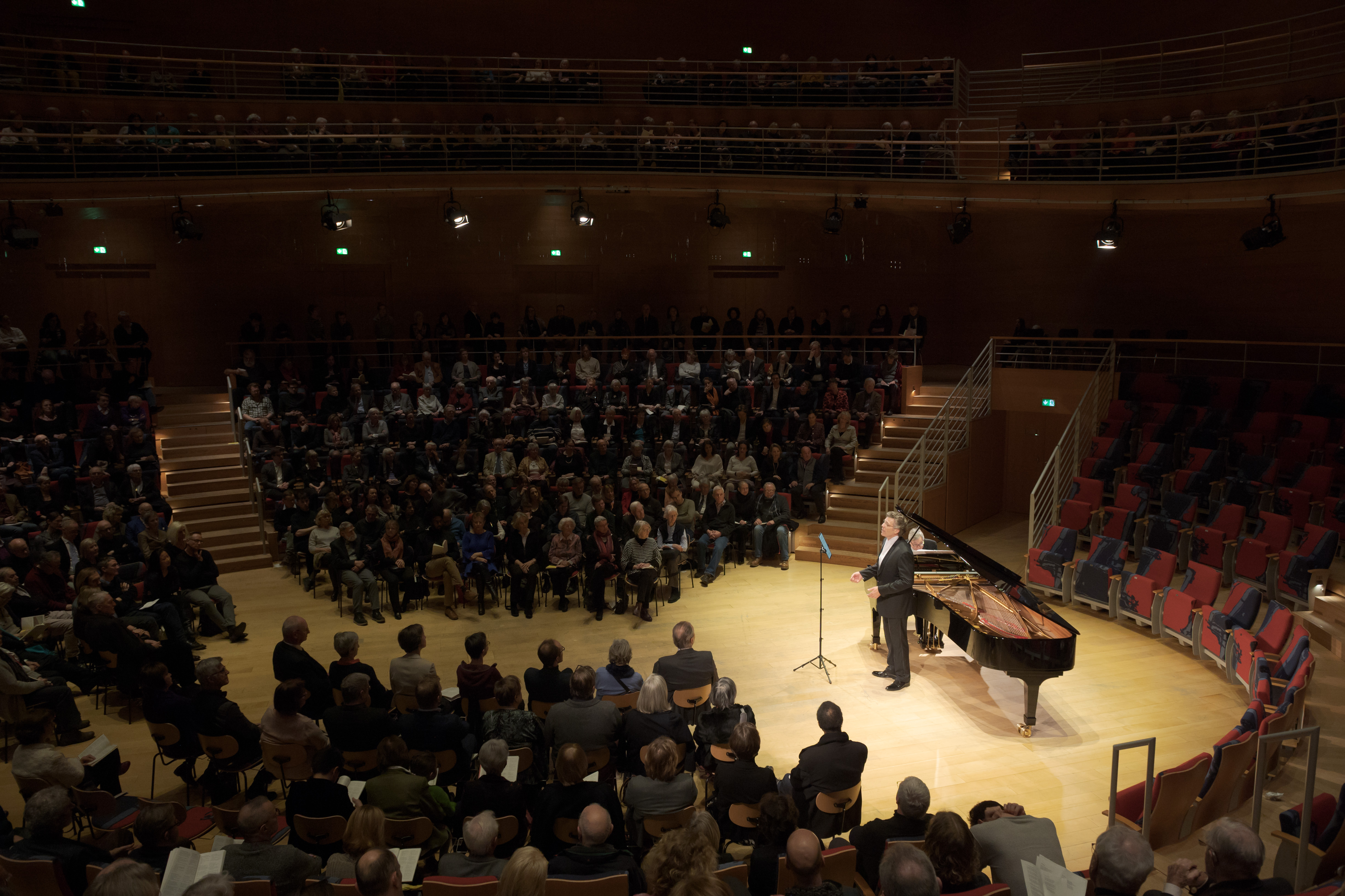 Berliner Pierre-Boulez-Saal –  „Workshops für Sänger“ mit Thomas Hampson