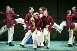 Operettenkritik "Roxy" präsentiert von www.schabel-kultur-blog.de