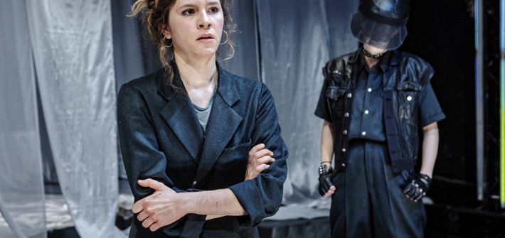 Schaubühne "Der kaukasische Kreidekreise" präsentiert von www.schabel-kultur-blog.de