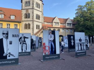 Halle – „Karl Lagerfeld. Fotografie. Die Retrospektive“ in der Moritzburg 