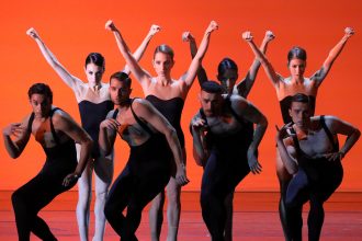 Tanzkritik "Paradigma" vom Münchner Staatsballett präsentiert von www.schabel-kultur-blog.de