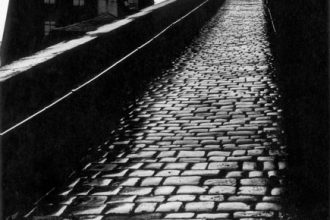 Ausstellung"Bill Brandt" Fotografien im Kunstfoyer der Bayerischen Versicherung präsentiert von www.schabel-kultur-blog.de