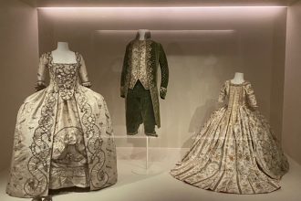 "How to Dior" im Berliner Kunstgewerbemuseum präsentiert von www.schabel-kultur-blog.de