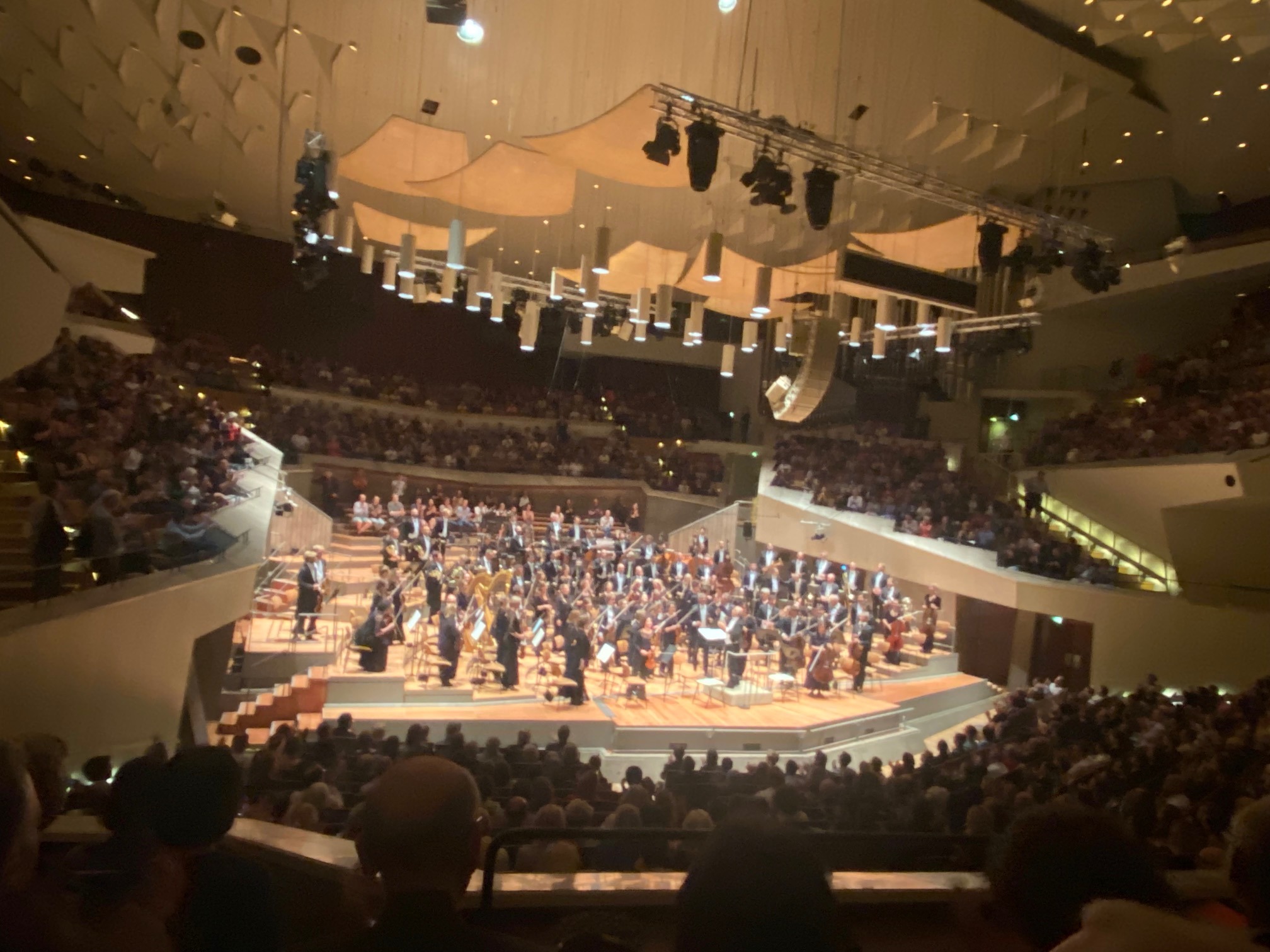 Berlin – Anton Bruckners „Symphonie Nr. 8 c-Moll“ präsentiert von den Berliner Philharmonikern, dirigiert von Andris Nelsons 