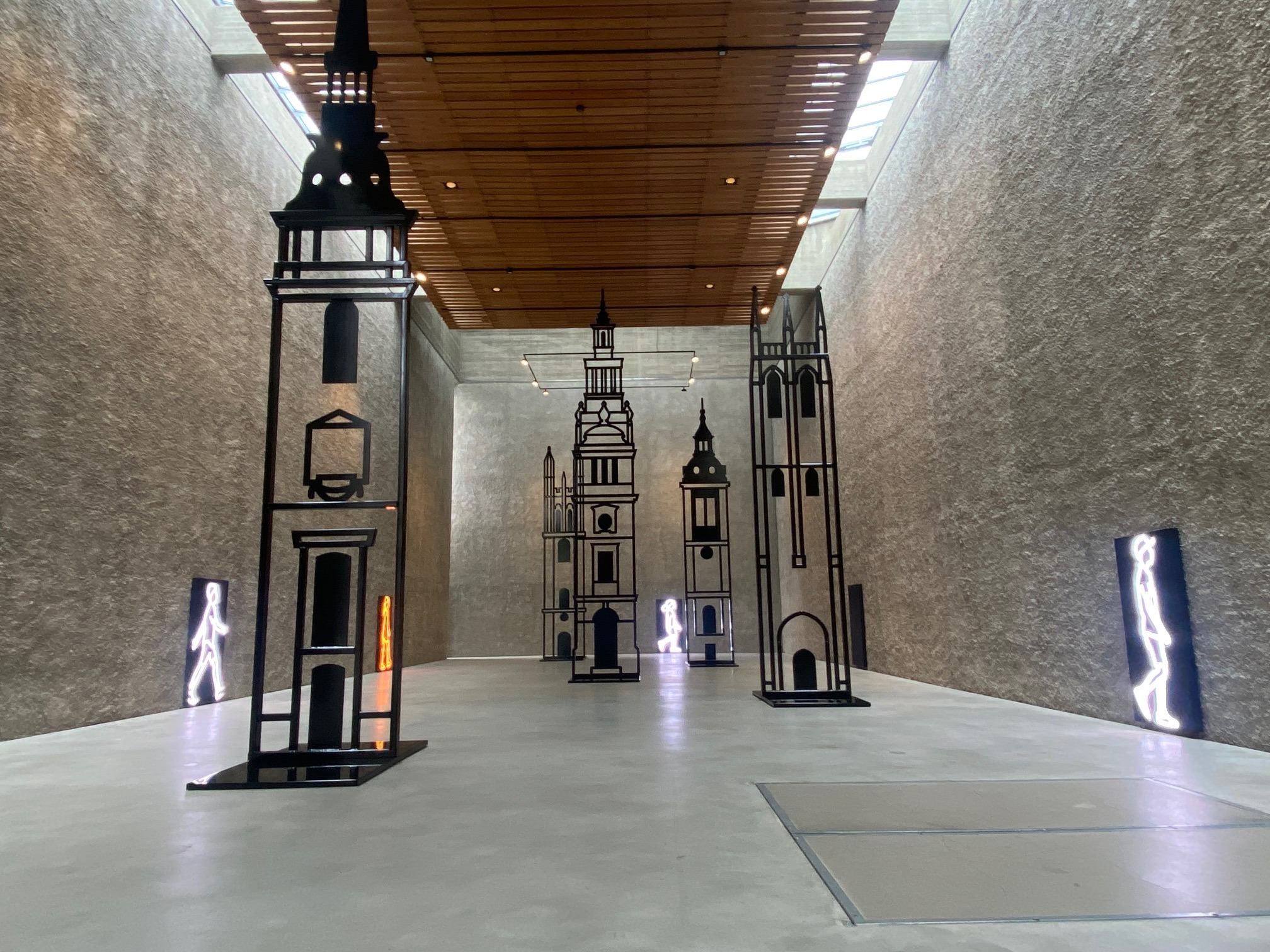Berlin – „Julian Opie“ – die erste Auftragsinstallation für die König Galerie 