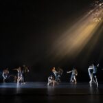 Tanzkritik "Jungle" von Korea National Contemporary Dance Company beim Festival "Tanz im August" 2025 in Berlin präsentiert von www.schabel-kultur-blog.de