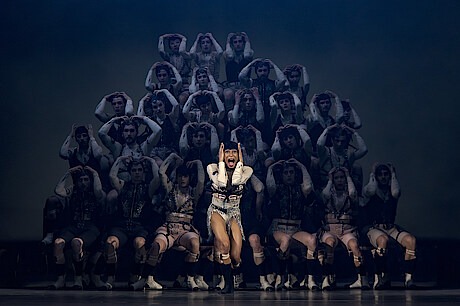 Berlin – Marcs Moraus neue Choreografie „Wunderkammer“ getanzt vom Staatsballett Berlin im Schillertheater – der Mensch als Kuriosum