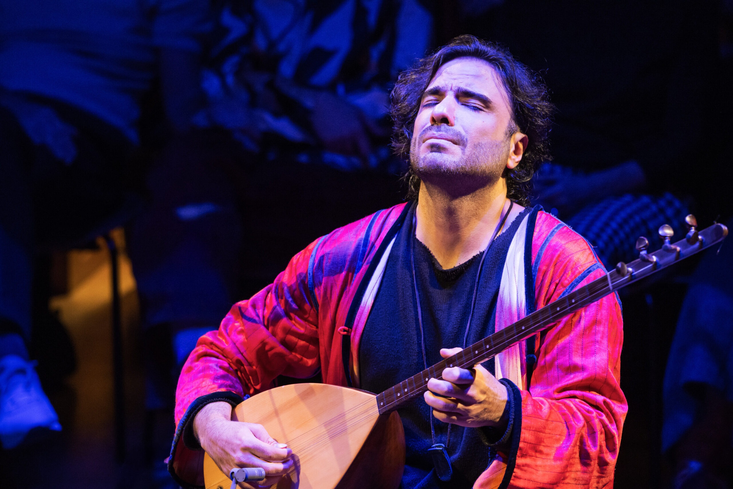 Berlin – „Ali Ghamsari & Ensemble“ – mitreißende persische Musik – 2. Teil der „Reise der Instrumente“ im Pierre Boulez Saal