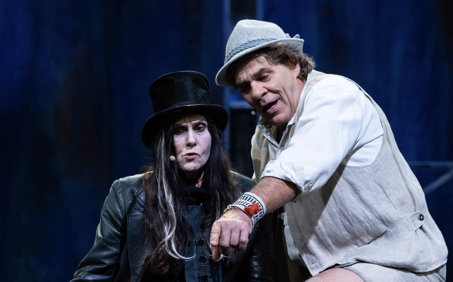 Landshut/Passau – „Der Brandner Kaspar und der Boandlkramerkongress“ humorvoll im Landestheater Niederbayern uraufgeführt