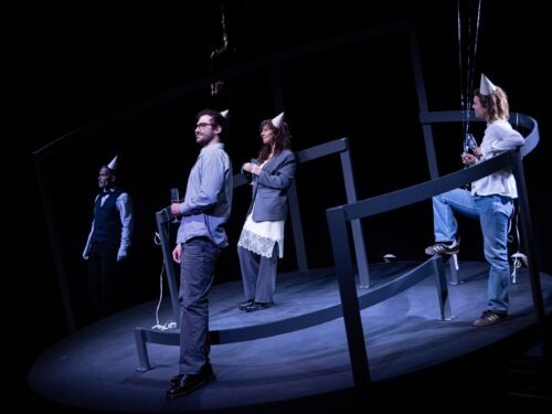 Bildkräftige Inszenierung von Jean-Paul Sartres „Geschlossene Gesellschaft“ im Theater an der Rott