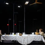 Theaterkritik von Gorkis "Kinder der Sonne" im Berliner Ensemble in der Fassung von Jacob Nolte inszeniert von Laura Linnenbaum präsentiert von www.schabel-kultur-blog.de