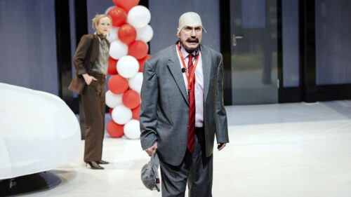 „Der Geizige“ an der Schaubühne Berlin – Theaterkritik zu Molìeres neuer Fassung mit Lars Eidinger