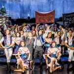 Kritik "Mokka-Hits und Milchbar-Träume" an der Komischen Oper Berlin präsentiert von www.schabel-kultur-blog.de