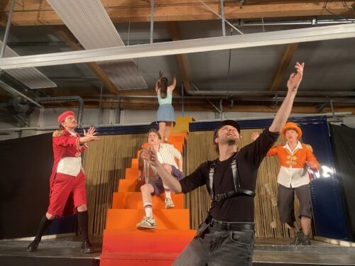 Kulturmobil 2026 – Theaterkritik zur Inszenierung von „Faust 1 2 3“ von Felix Krakau