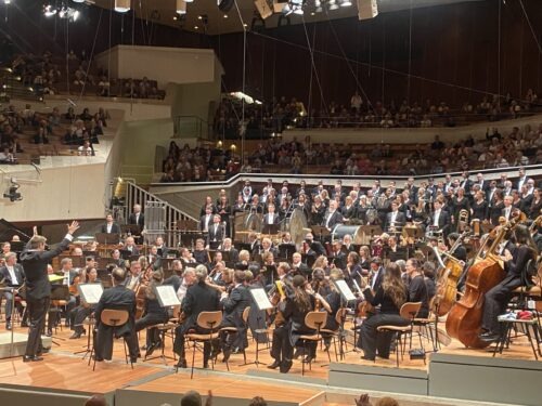 Hans Werner Henzes „9. Sinfonie“ beim Musikfest Berlin 2026 – Konzertkritik 