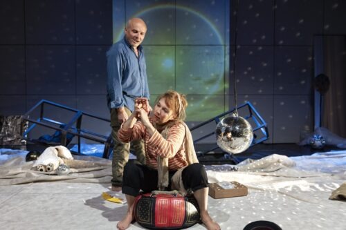 „Prinzen on Air“ am kleinen Theater KAMMERSPIELE Landshut: Kritik zu Sven Grunerts Inszenierung